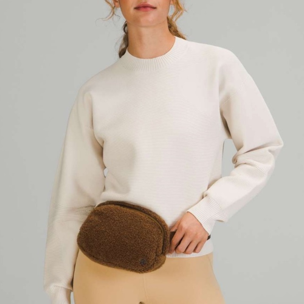 Lululemon Sherpa Belt Bag